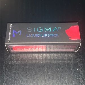 Sigma liquid lipstick- Venom